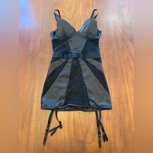 fredericks of hollywood anais black lace teddy garter strap size small